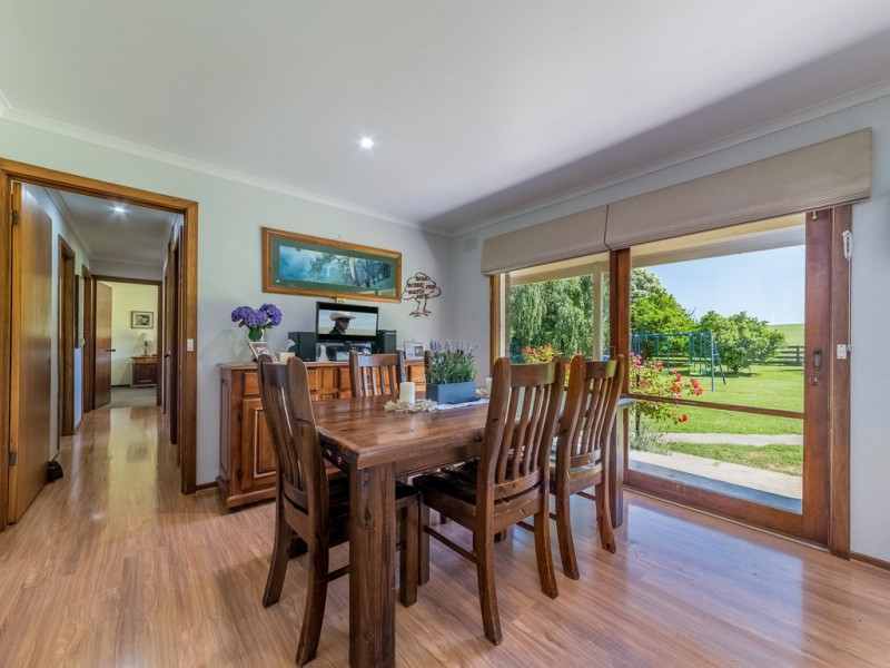 325 EAST WEST ROAD, Warragul VIC 3820