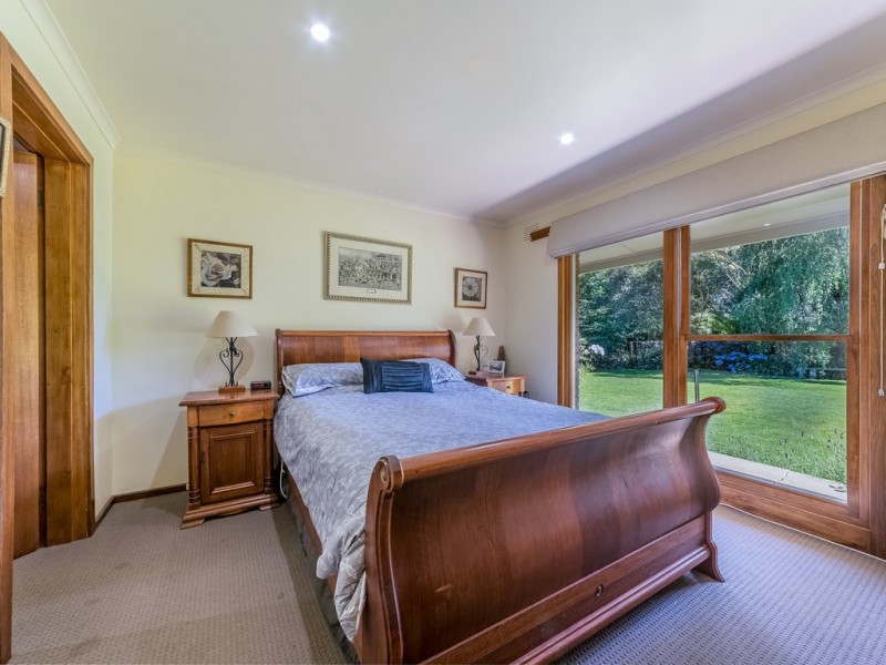 325 EAST WEST ROAD, Warragul VIC 3820