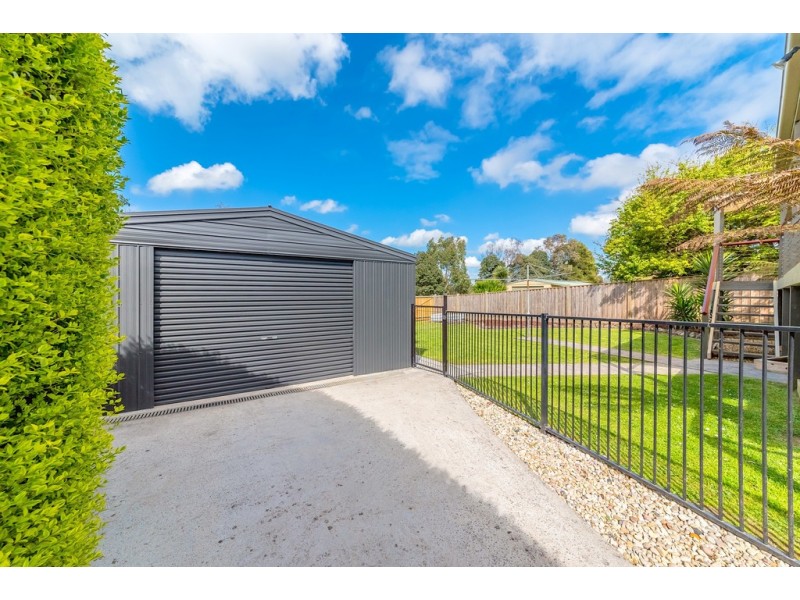 40 RANGEVIEW STREET, Warragul VIC 3820