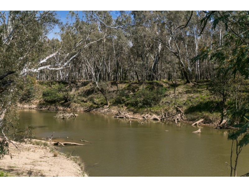 305 and 320 Ross Road, Arcadia VIC 3631