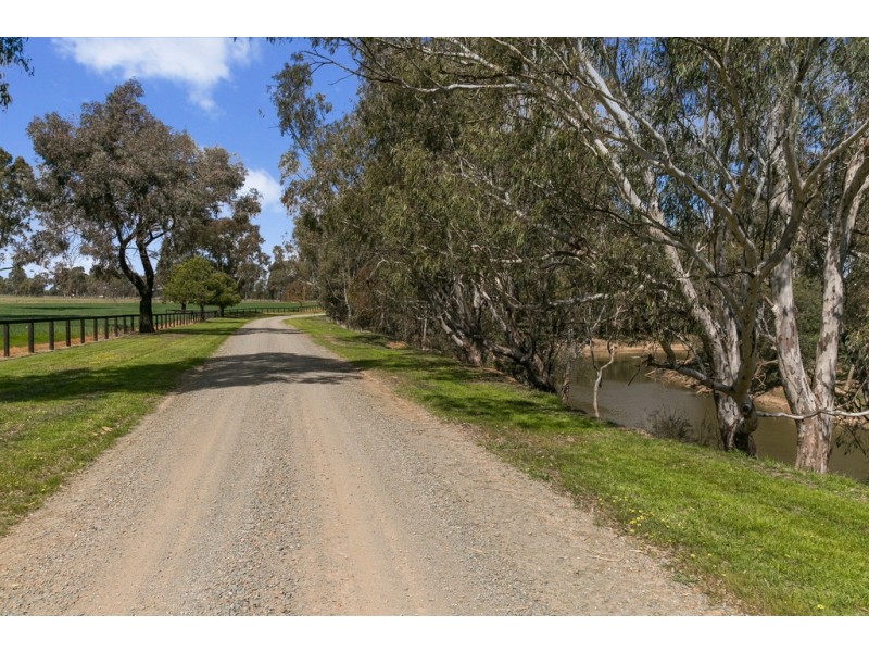 305 and 320 Ross Road, Arcadia VIC 3631