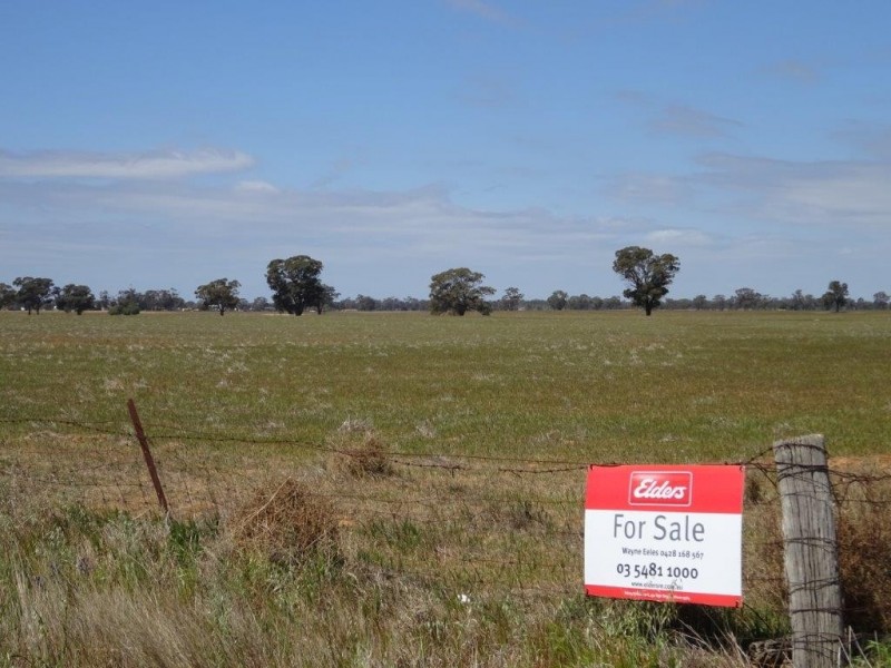 …. Cobb Highway, Moama NSW 2731