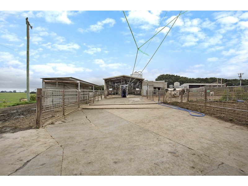 138 HALLOWELLS ROAD, Cudgee VIC 3265