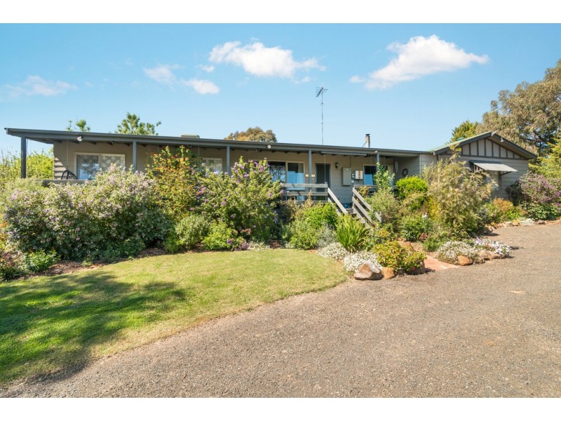 3 Lancefield-Pyalong Road, Pyalong VIC 3521