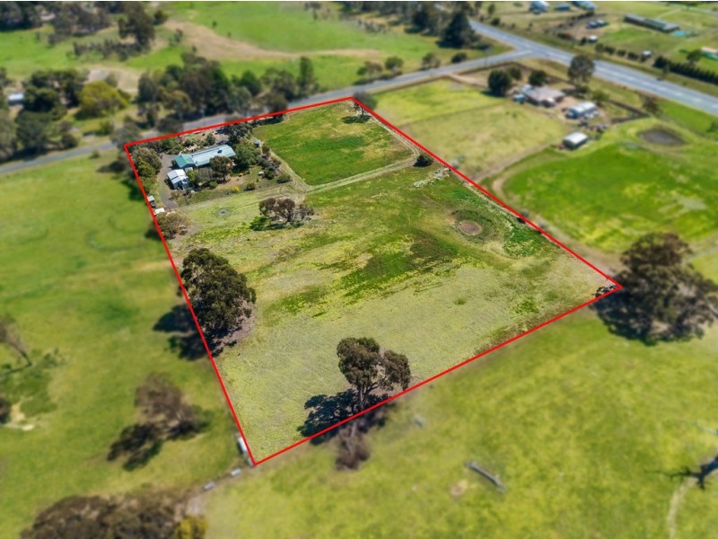3 Lancefield-Pyalong Road, Pyalong VIC 3521