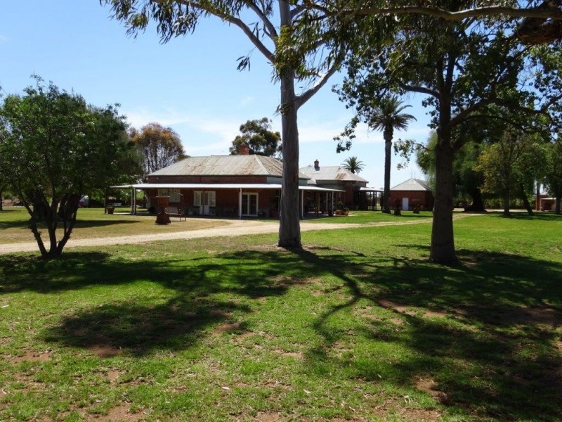 . COBB HIGHWAY, Moama NSW 2731