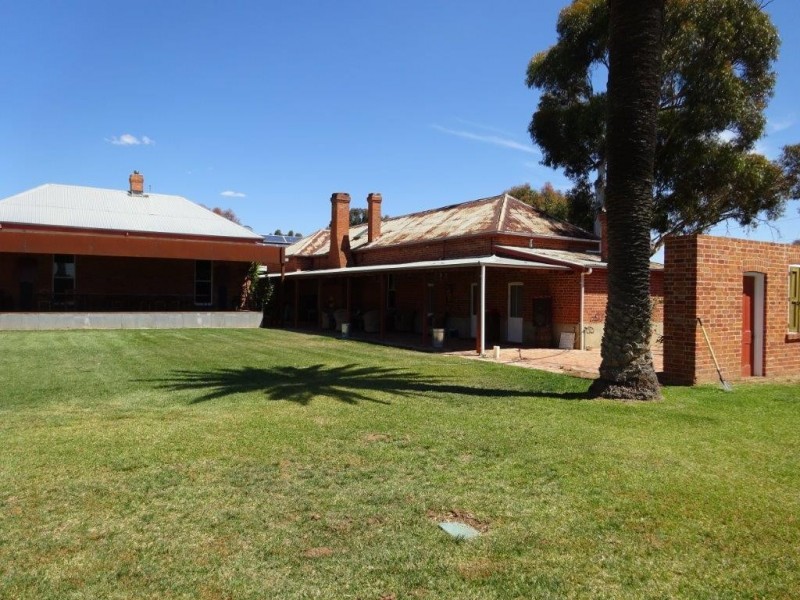 . COBB HIGHWAY, Moama NSW 2731