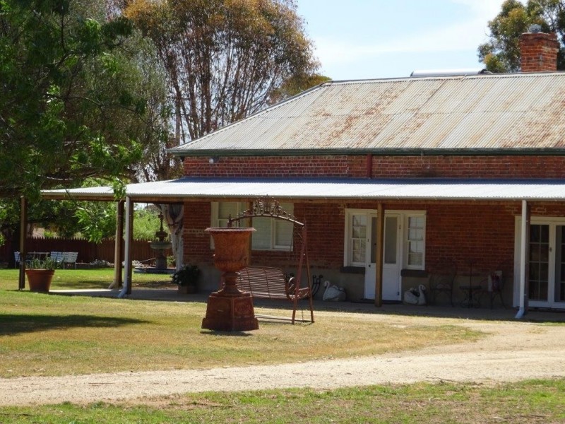 . COBB HIGHWAY, Moama NSW 2731