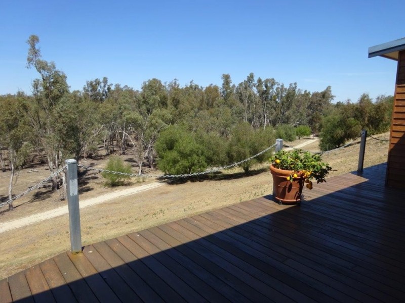 . COBB HIGHWAY, Moama NSW 2731