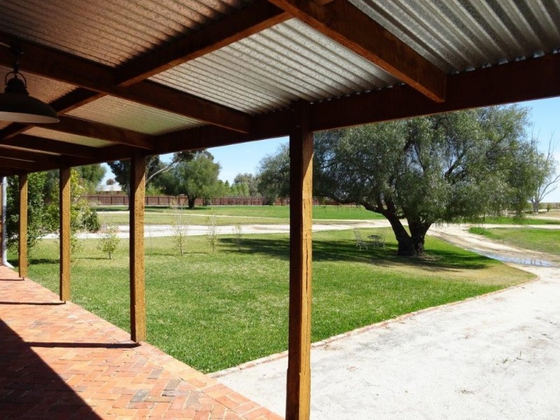 . COBB HIGHWAY, Moama NSW 2731