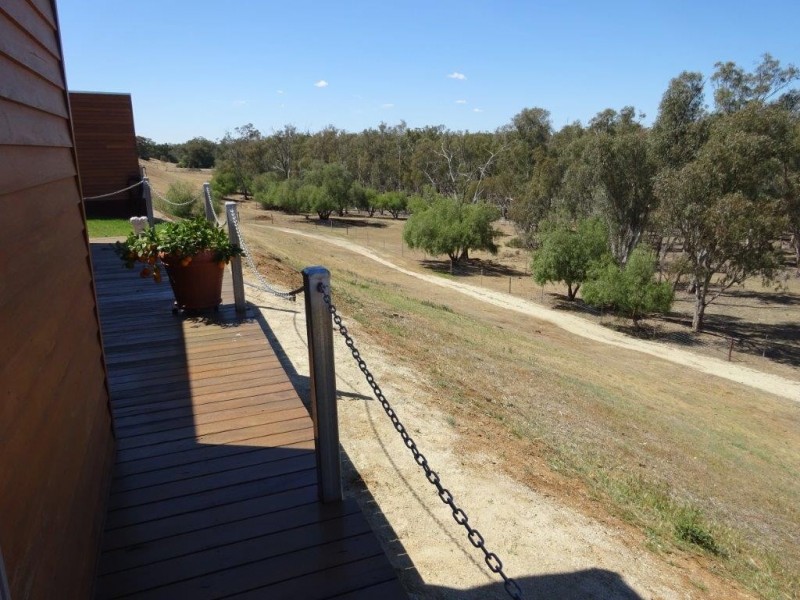 . COBB HIGHWAY, Moama NSW 2731