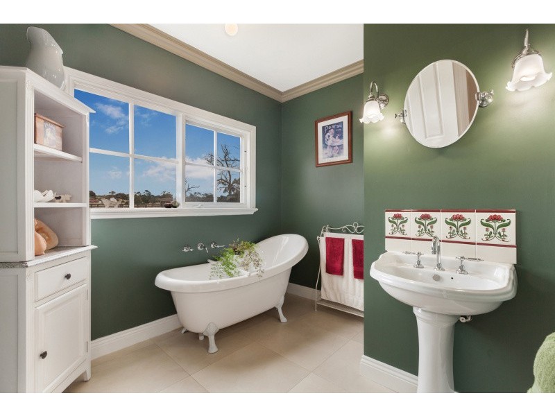 30 McKerchers Road, Bylands VIC 3762