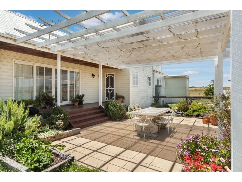 30 McKerchers Road, Bylands VIC 3762