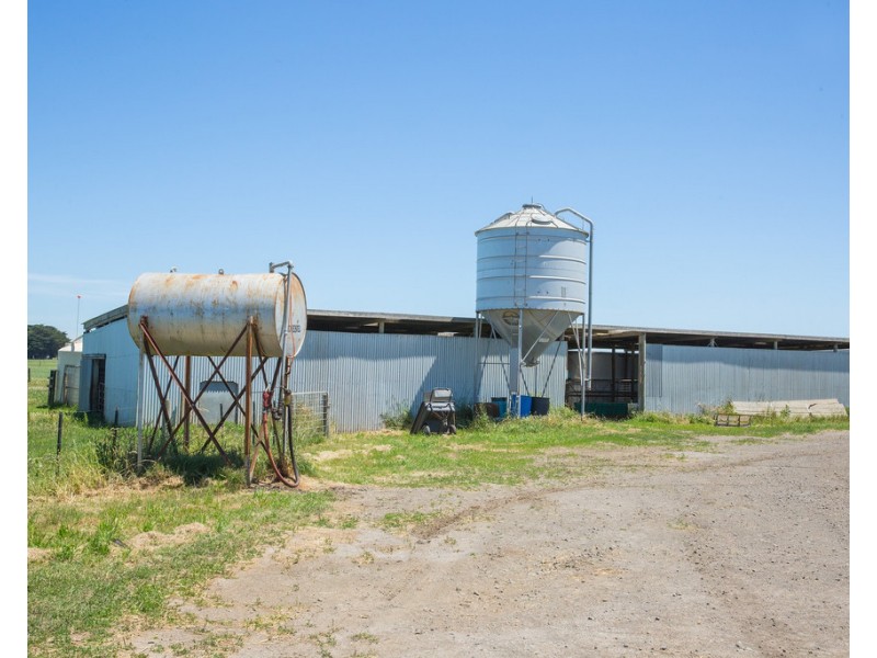 44 Spinks Road, Koroit VIC 3282