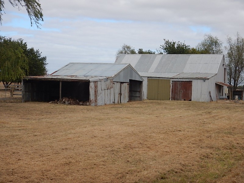 305 MCCRAWS ROAD, Catani VIC 3981