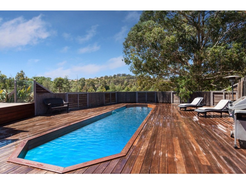 37 Dry Creek Crescent, Wandong VIC 3758