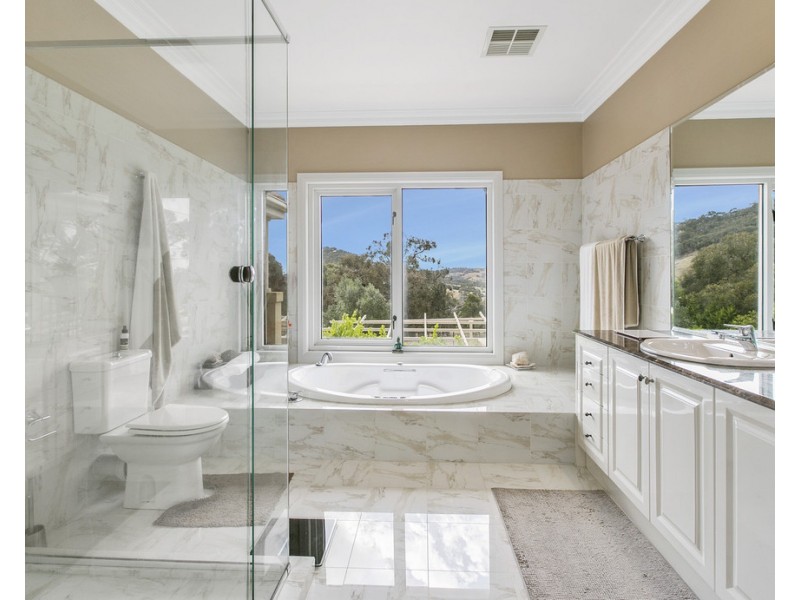 80 Bakers Road, Kilmore East VIC 3764