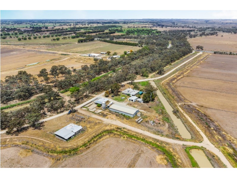 18 Lyons Road, Milnes Bridge VIC 3579