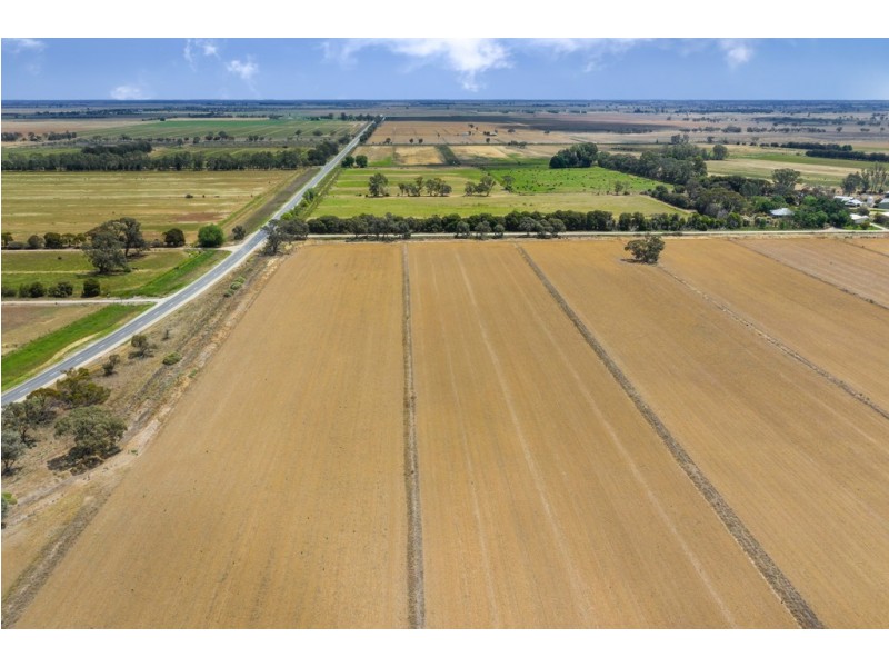 18 Lyons Road, Milnes Bridge VIC 3579