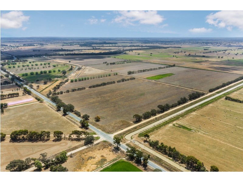 18 Lyons Road, Milnes Bridge VIC 3579