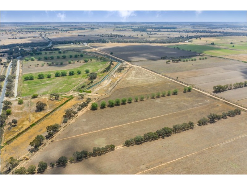 18 Lyons Road, Milnes Bridge VIC 3579