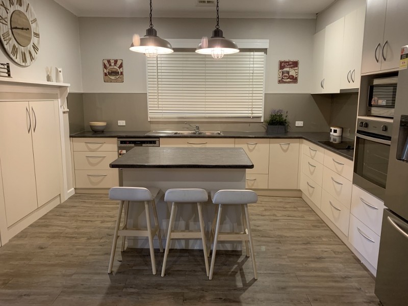 8 Butcher Street, St Arnaud VIC 3478