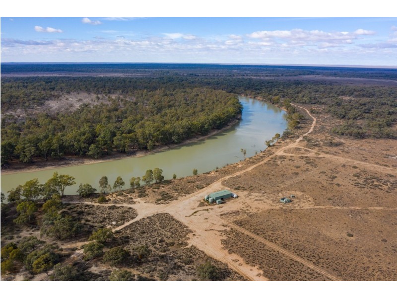 - Old Mail Road, Cullulleraine VIC 3496