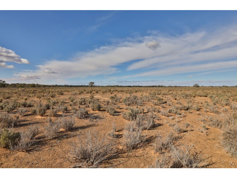 - Old Mail Road, Cullulleraine VIC 3496