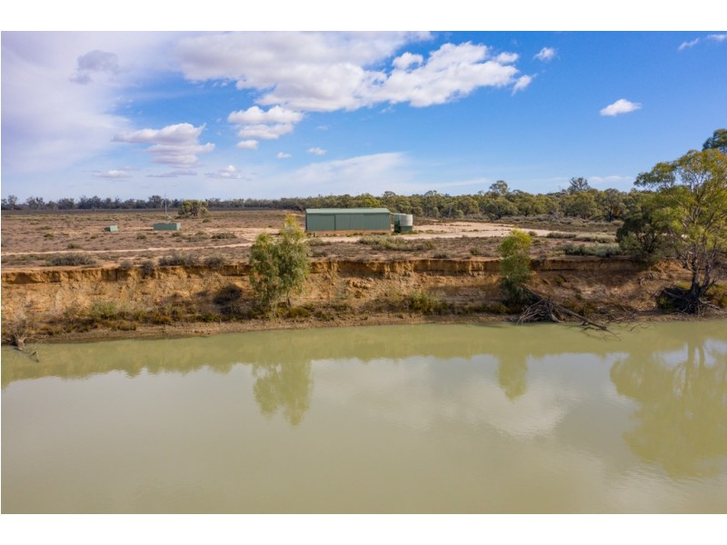 - Old Mail Road, Cullulleraine VIC 3496