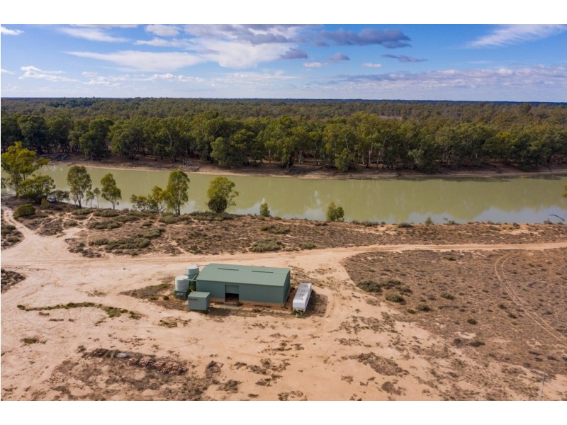 - Old Mail Road, Cullulleraine VIC 3496