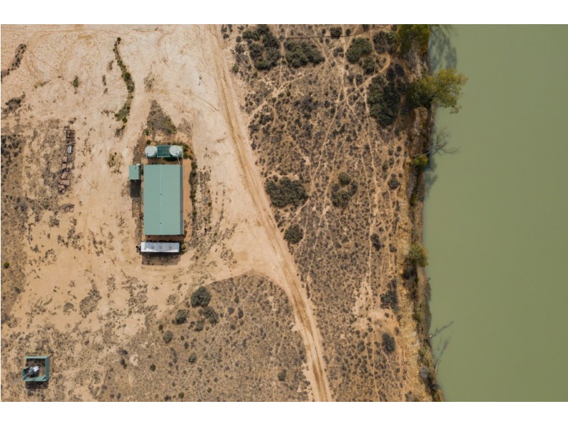 - Old Mail Road, Cullulleraine VIC 3496