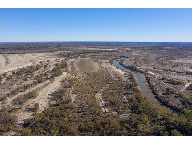 - Rufus River Road, Wentworth NSW 2648
