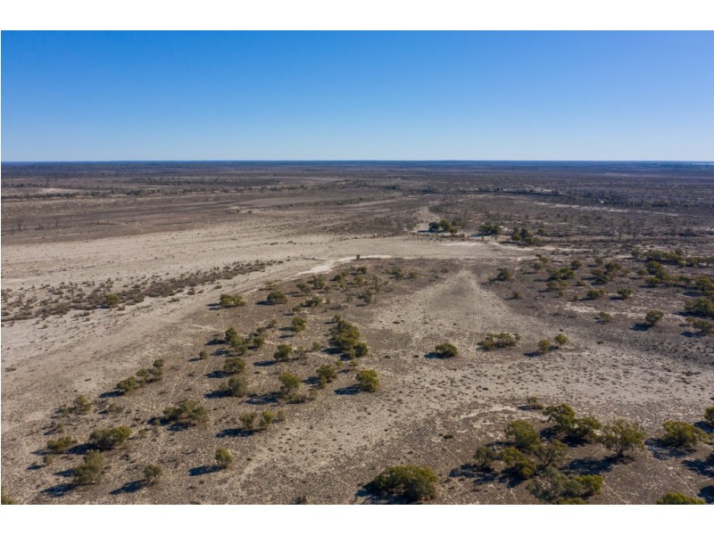 - Rufus River Road, Wentworth NSW 2648
