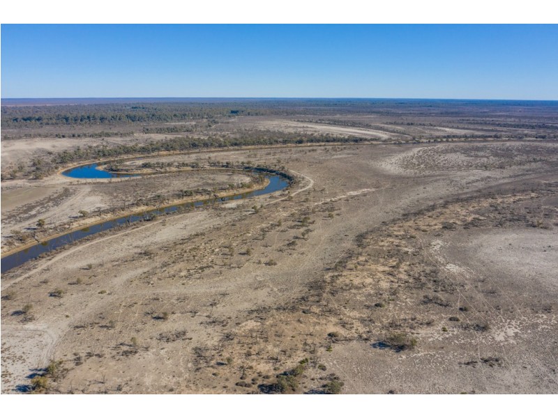 - Rufus River Road, Wentworth NSW 2648