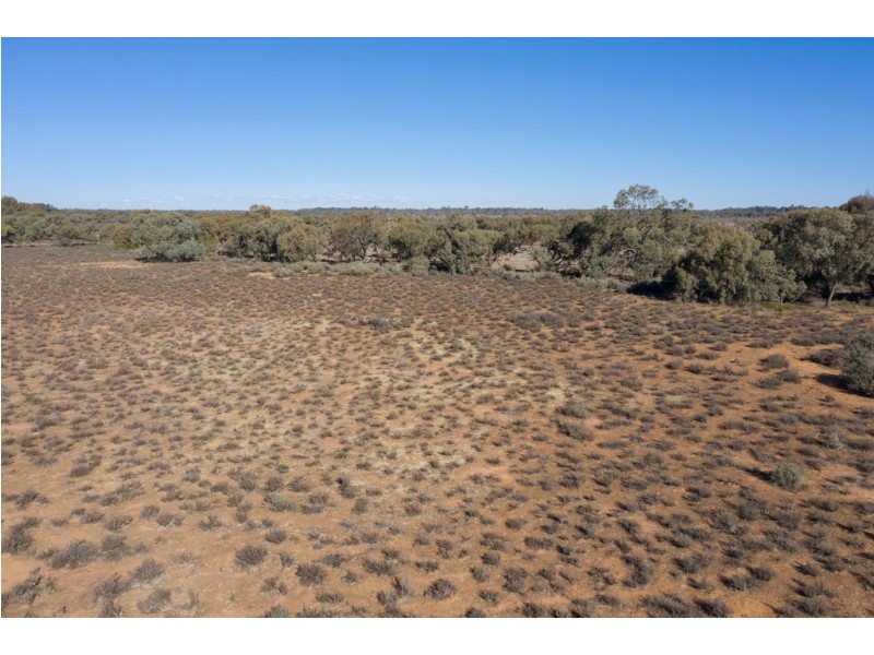 - Rufus River Road, Wentworth NSW 2648