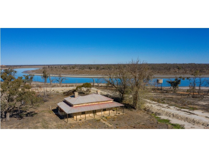 - Old Renmark Mail Road, Wentworth NSW 2648