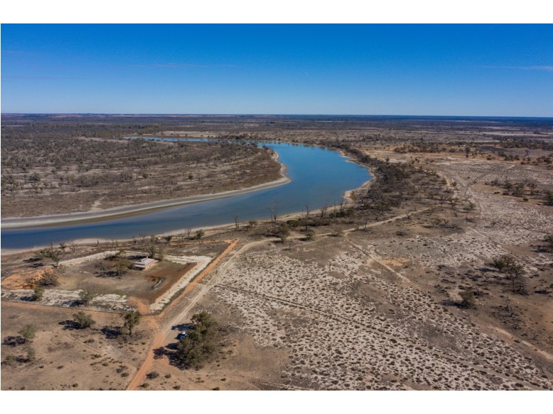 - Old Renmark Mail Road, Wentworth NSW 2648