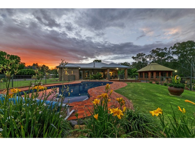 11 Edgewater Road, Kialla VIC 3631