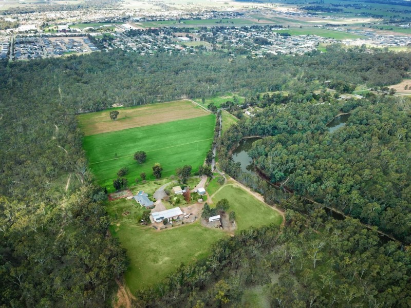 11 Edgewater Road, Kialla VIC 3631