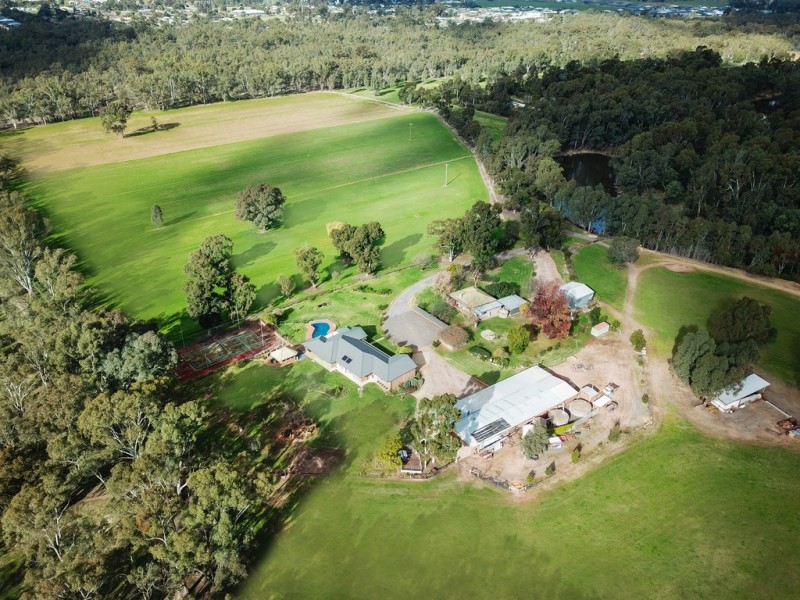 11 Edgewater Road, Kialla VIC 3631