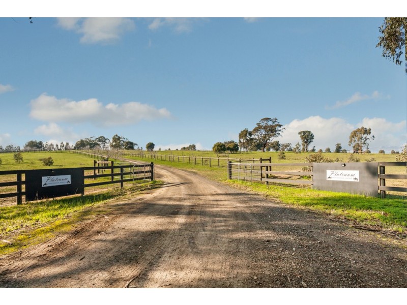 215 Sungarrin Road, Seymour VIC 3660