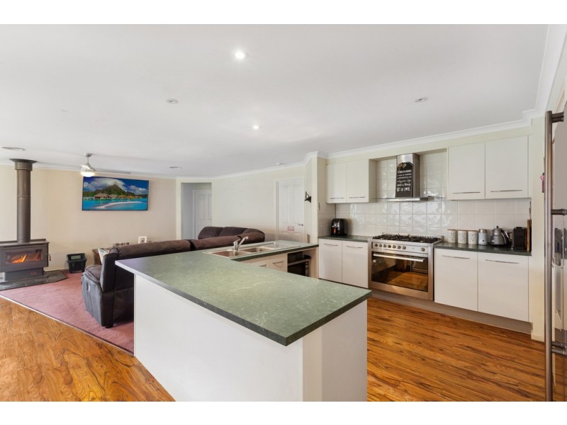 26 Harrington Drive, Kilmore VIC 3764