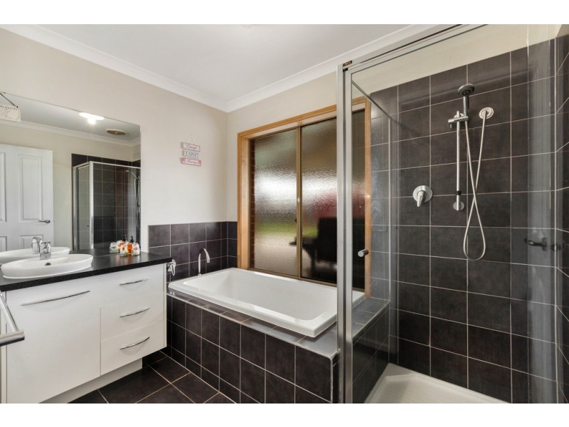 26 Harrington Drive, Kilmore VIC 3764