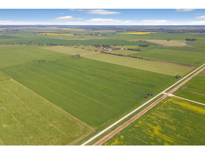 705 MCKENZIE ROAD, Echuca VIC 3564