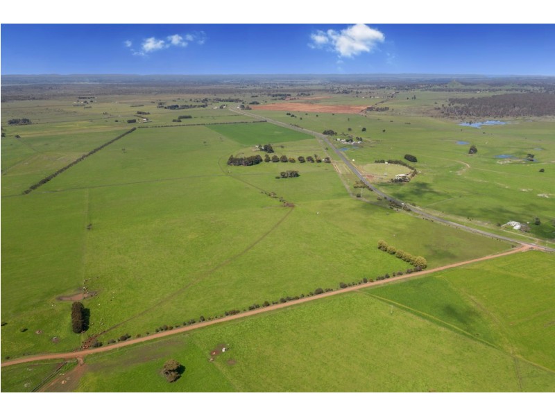 305 Foxhow – Pomborneit Road, Weerite VIC 3260