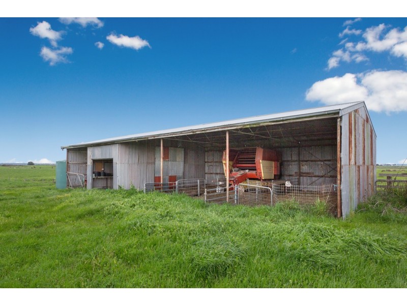 305 Foxhow – Pomborneit Road, Weerite VIC 3260