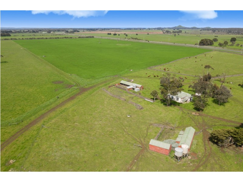 305 Foxhow – Pomborneit Road, Weerite VIC 3260