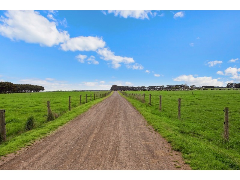 1351 HOPKINS HIGHWAY, Purnim VIC 3278