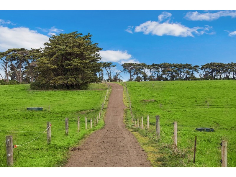 1351 HOPKINS HIGHWAY, Purnim VIC 3278