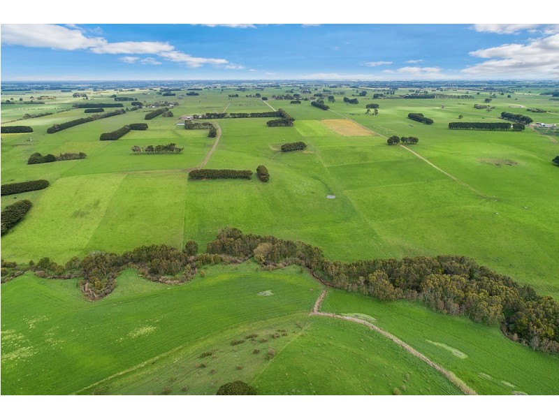 1351 HOPKINS HIGHWAY, Purnim VIC 3278